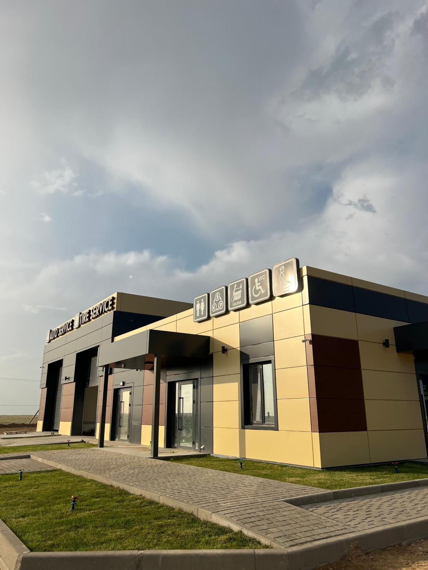 Alan Tir Parking Motel Zhympity Dış mekan fotoğraf
